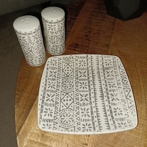 Threshold Salt and Pepper Set with Spoon Rest
